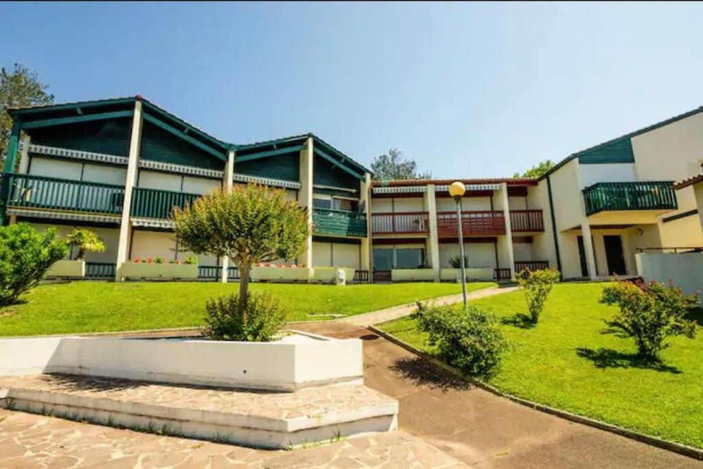 Caporizon-Baillenia-T1 Vue Montagne - Piscine St Jean De Luz Διαμέρισμα Saint-Jean-de-Luz Εξωτερικό φωτογραφία